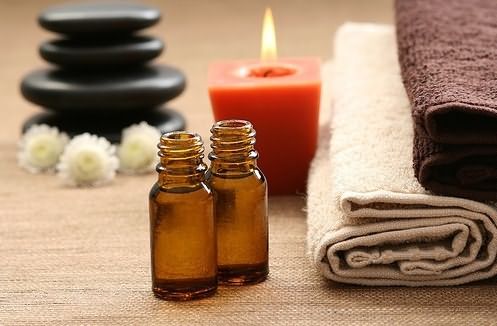 Эфирное масло для бани способно увеличить оздоровительный эффект, и всегда благоприятно влияет на кожу