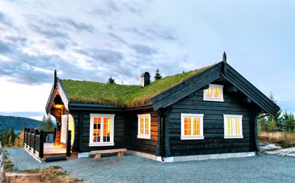 Традиционный скандинавский деревянный дом