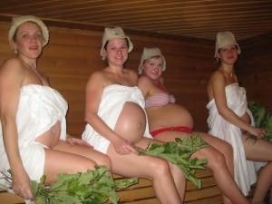 Беременность - не помеха для визита в баню