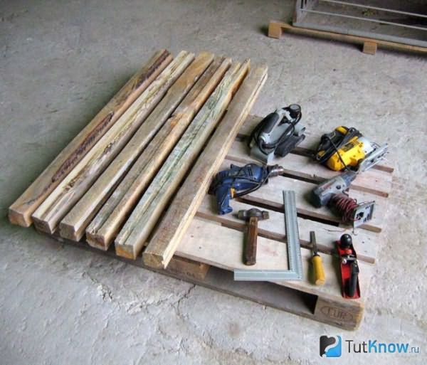 Инструменты для строительства бани из поддонов